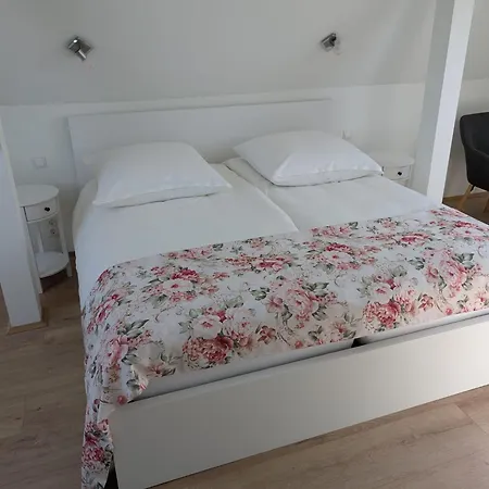 Mawo 4 Sterne Casa de Férias *