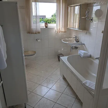 Casa de Férias Mawo 4 Sterne Andernach